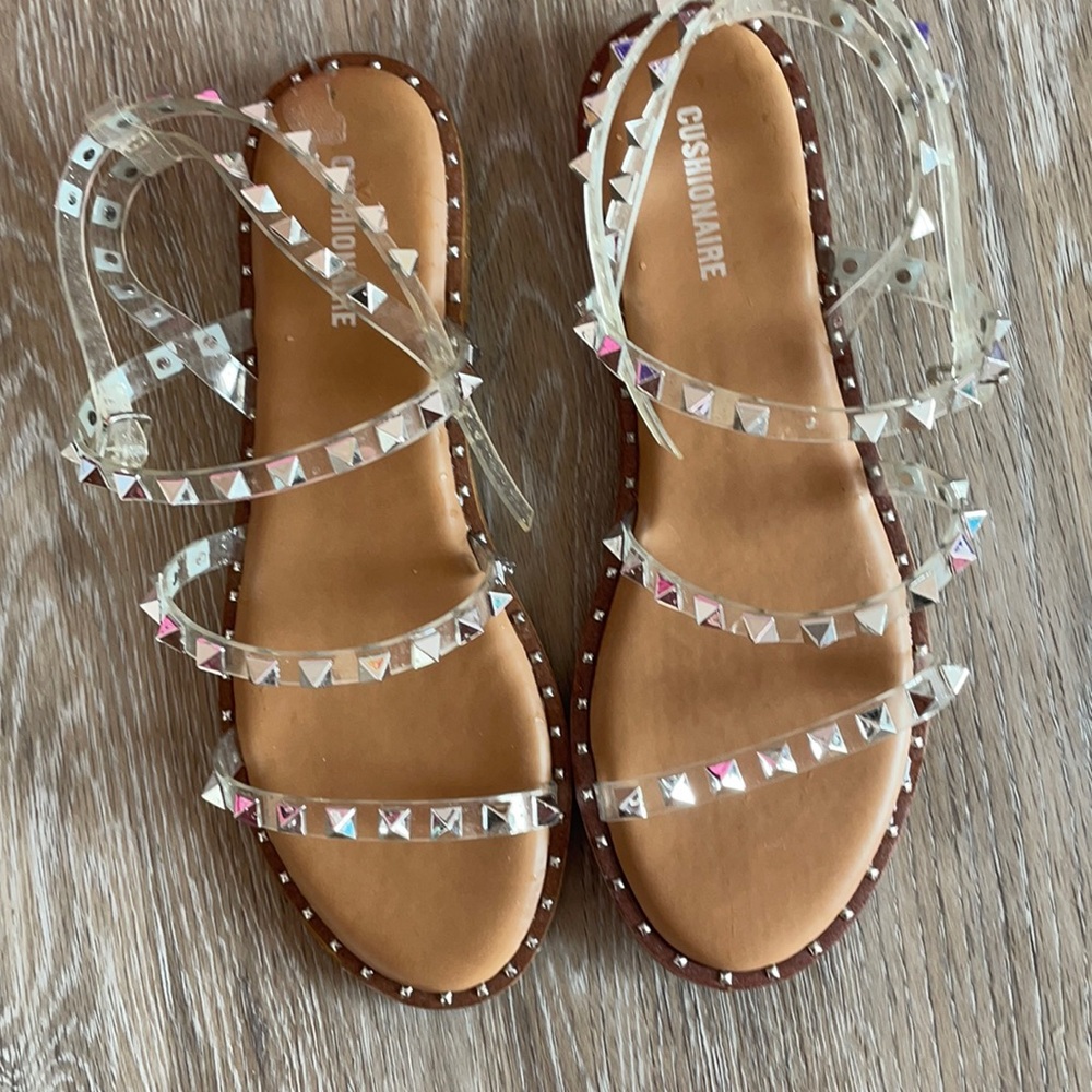 clear sandals, very pretty and comfortable